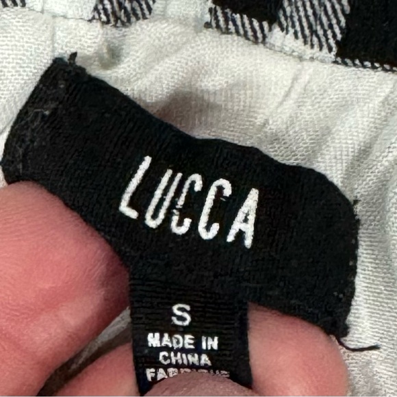 Lucca Pull On Black And White Lined Cropped Wide Leg Pants Ruffle Hem Small - Picture 8 of 9